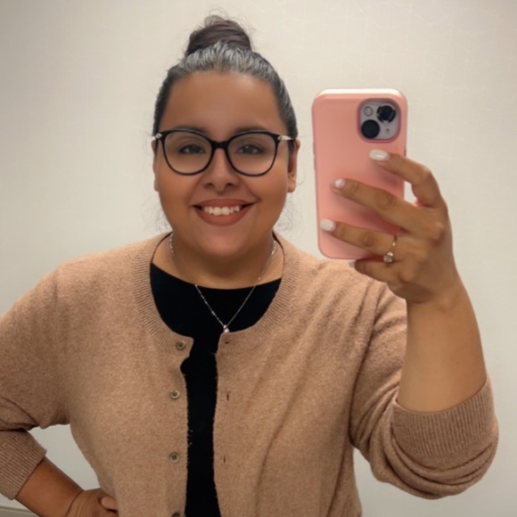 Meet your Posher, Nancy - Picture 1 of 1